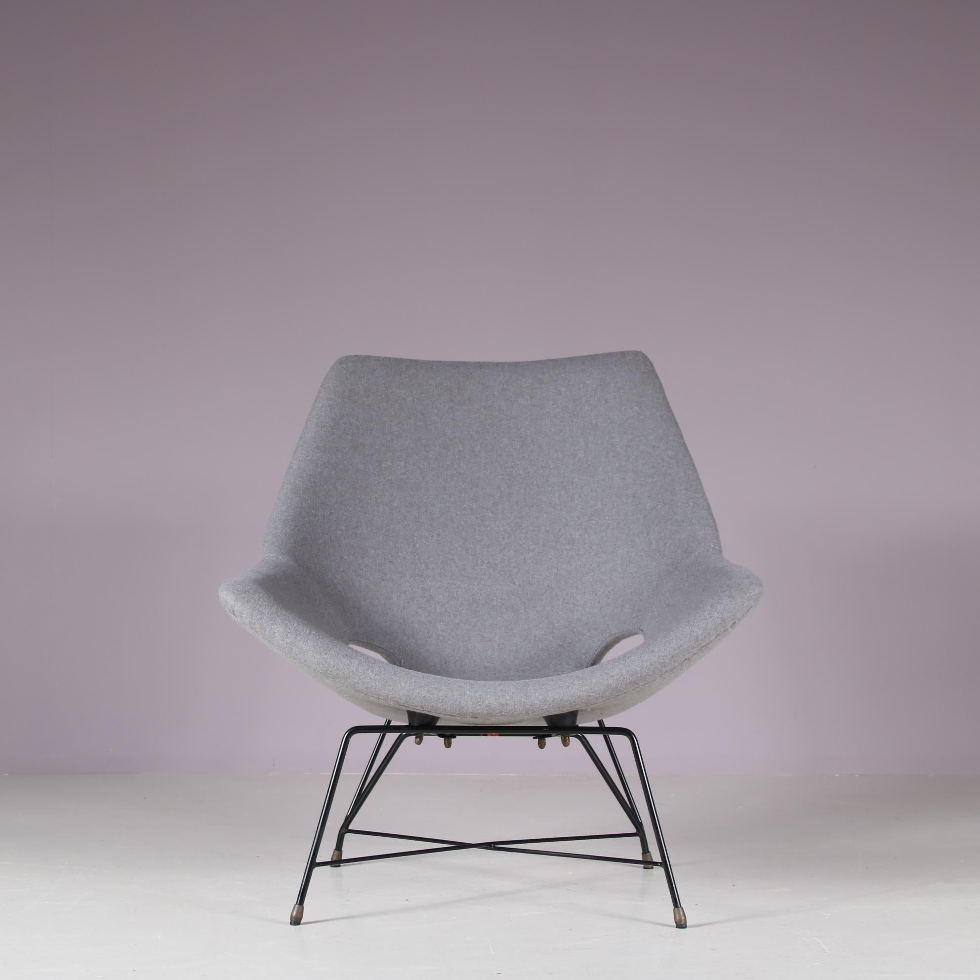 Mid-Century Modern “Kosmos” Lounge Chair by Augusto Bozzi for Saporiti, Italy 1950 For Sale