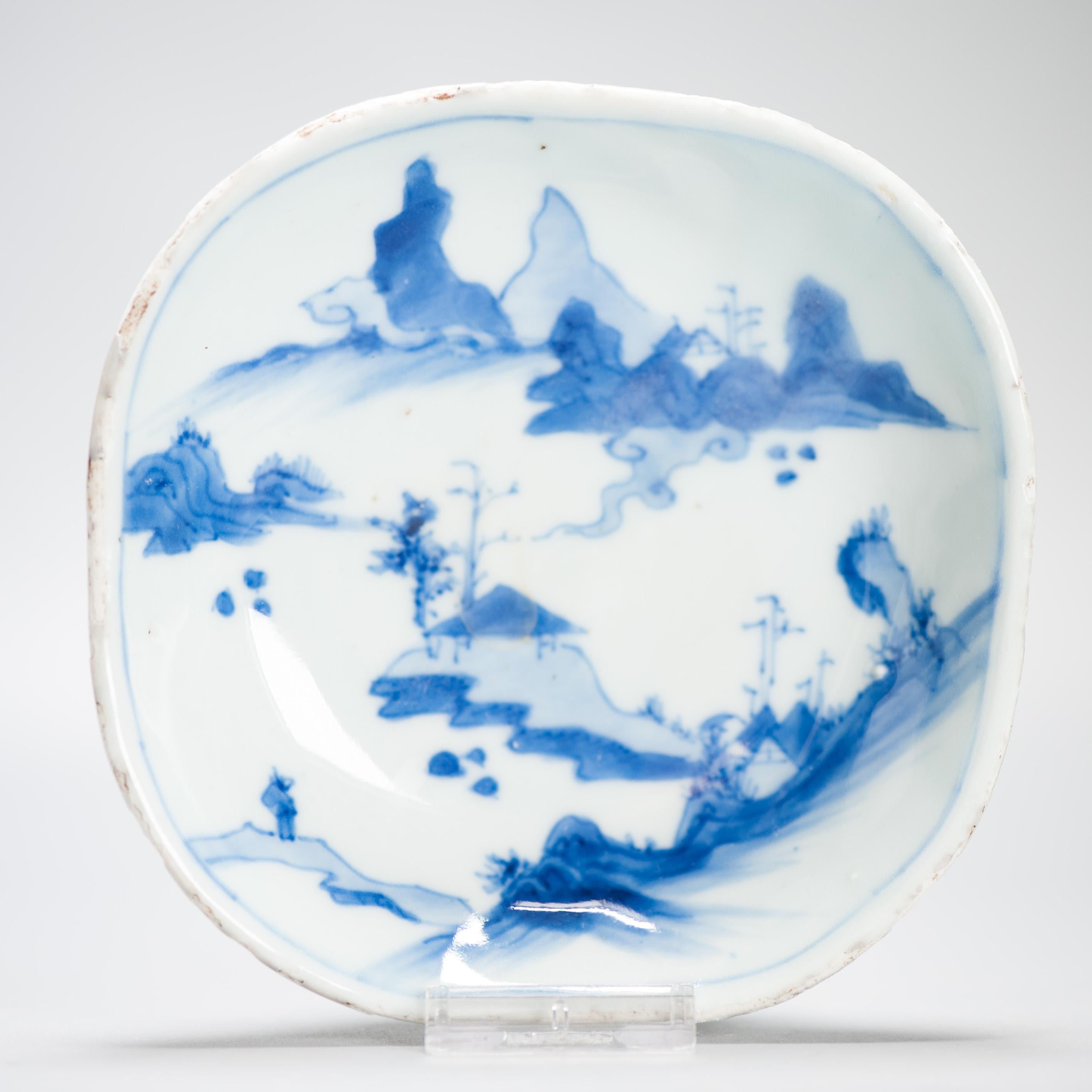 

Sharing with you this lovely and unusual Chinese porcelain Kaiseki dish from the late Ming period, Tianqi/Chongzhen period most. Jingdezhen made for the Japanese market.

Origin: China⁠
⁠Age; early 17th century⁠
Size: 14x4CM