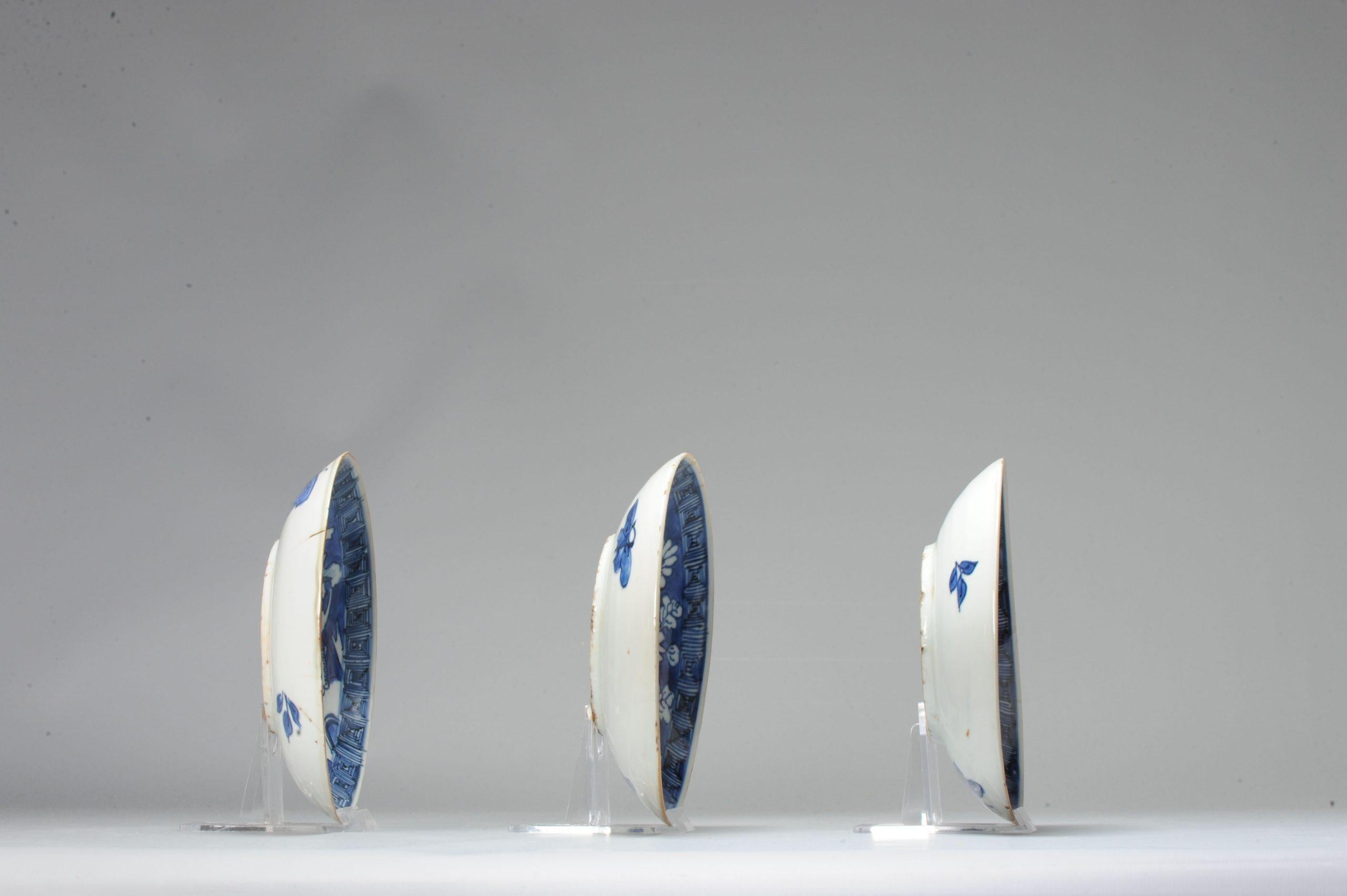 A very nice set of plates, reverse decorated wiht floral/rock scene. All marked at the base.

With matching storage box.

Additional information:
Material: Porcelain & Pottery
Region of Origin: China
Period: 17th century Ming & Transitional (1368 -