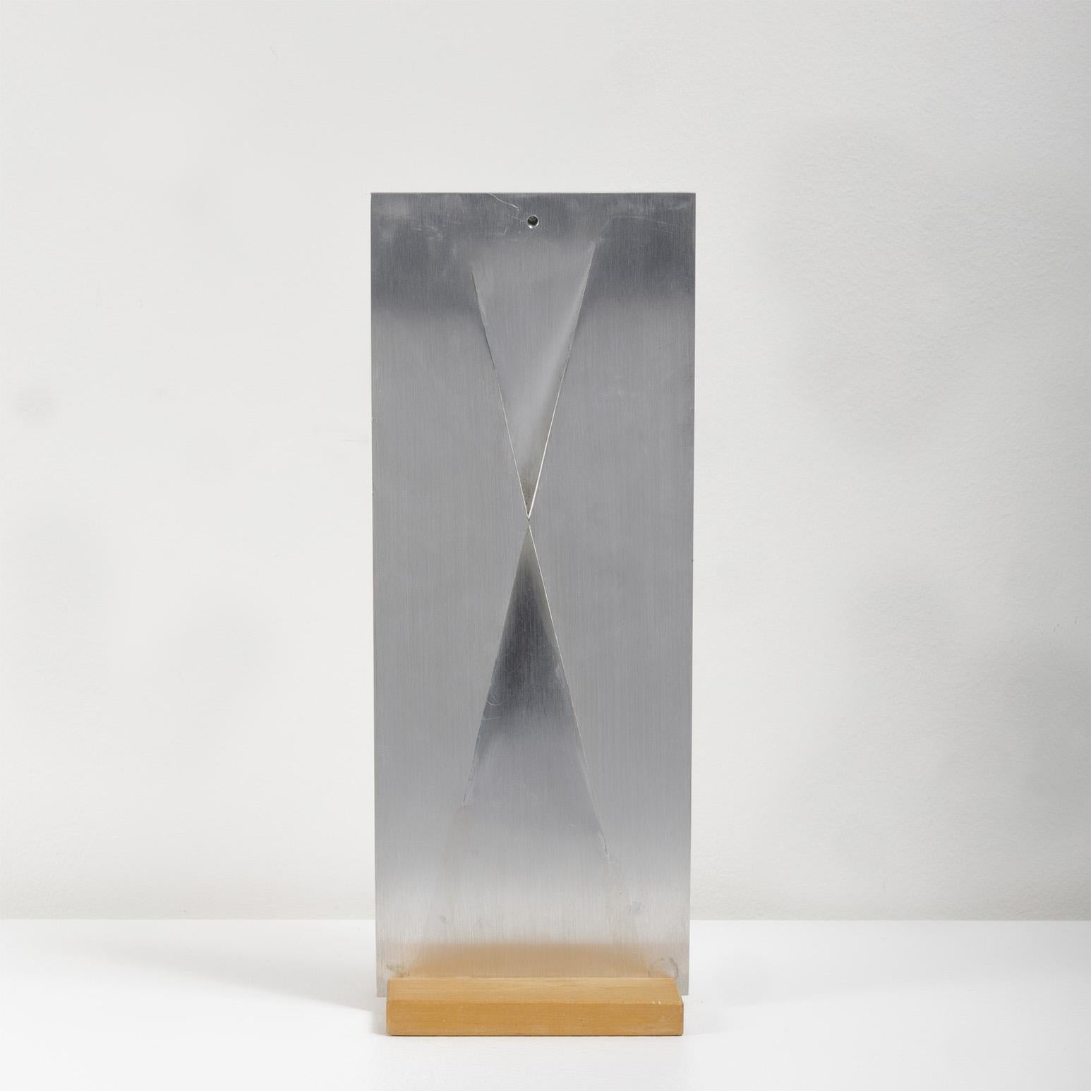 Kosso Eloul (1920-1995) est l'un de nos sculpteurs préférés et un contributeur important à l'art public à Toronto et au-delà.

Outre les nombreuses sculptures publiques réalisées à Toronto par Eloul,  Ses œuvres se trouvent dans de nombreux autres