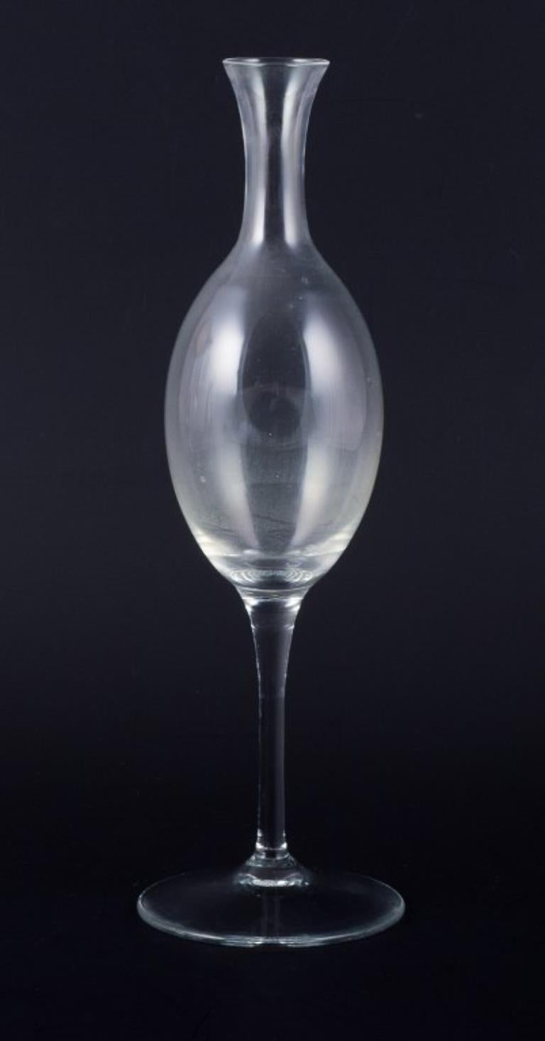 Kosta Boda und mehrere andere schwedische Glashütten. Set aus vier hohen Gläsern im Angebot 3