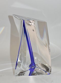 Scultura in vetro artistico di Kosta Boda Ann Walff, trasparente con blu