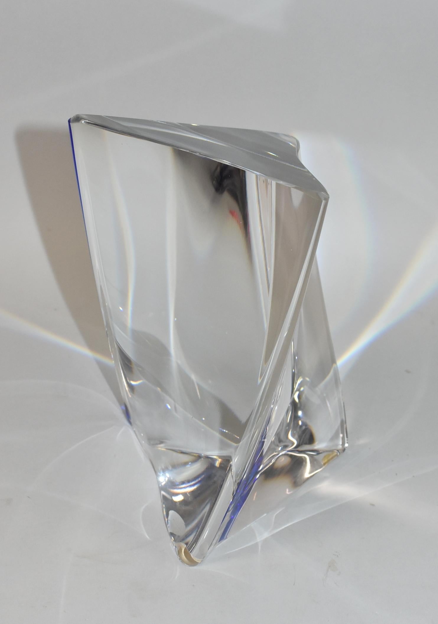 Moderno Scultura in vetro artistico di Kosta Boda Ann Walff, trasparente con blu in vendita