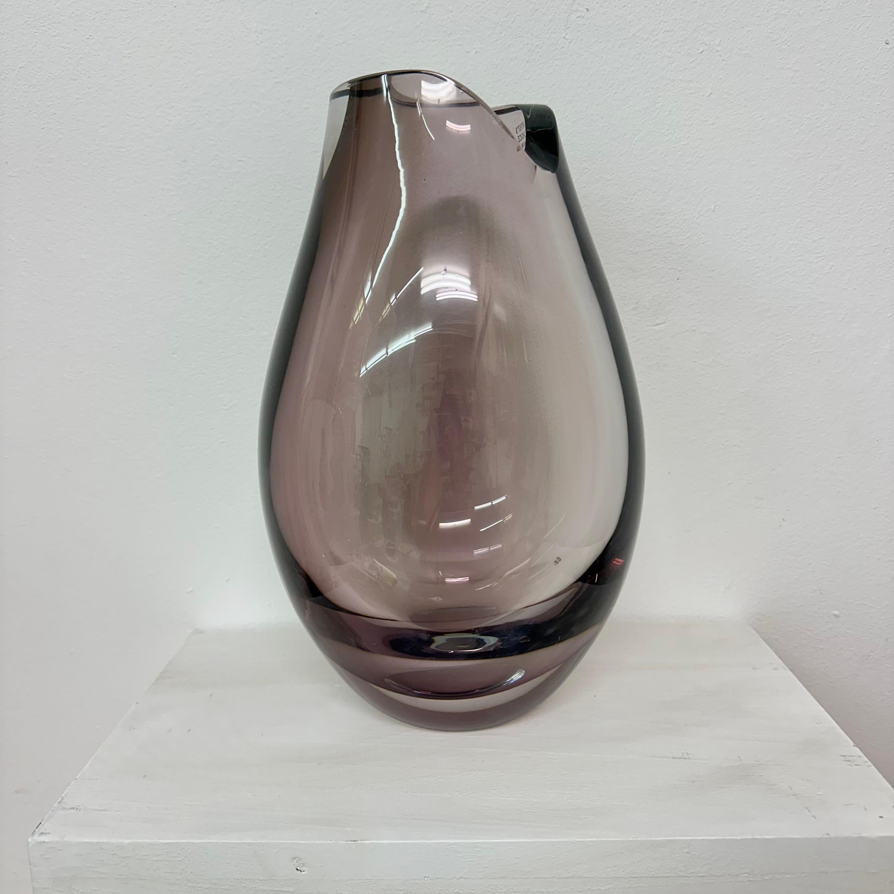 Vaso in vetro artistico Kosta Boda 
