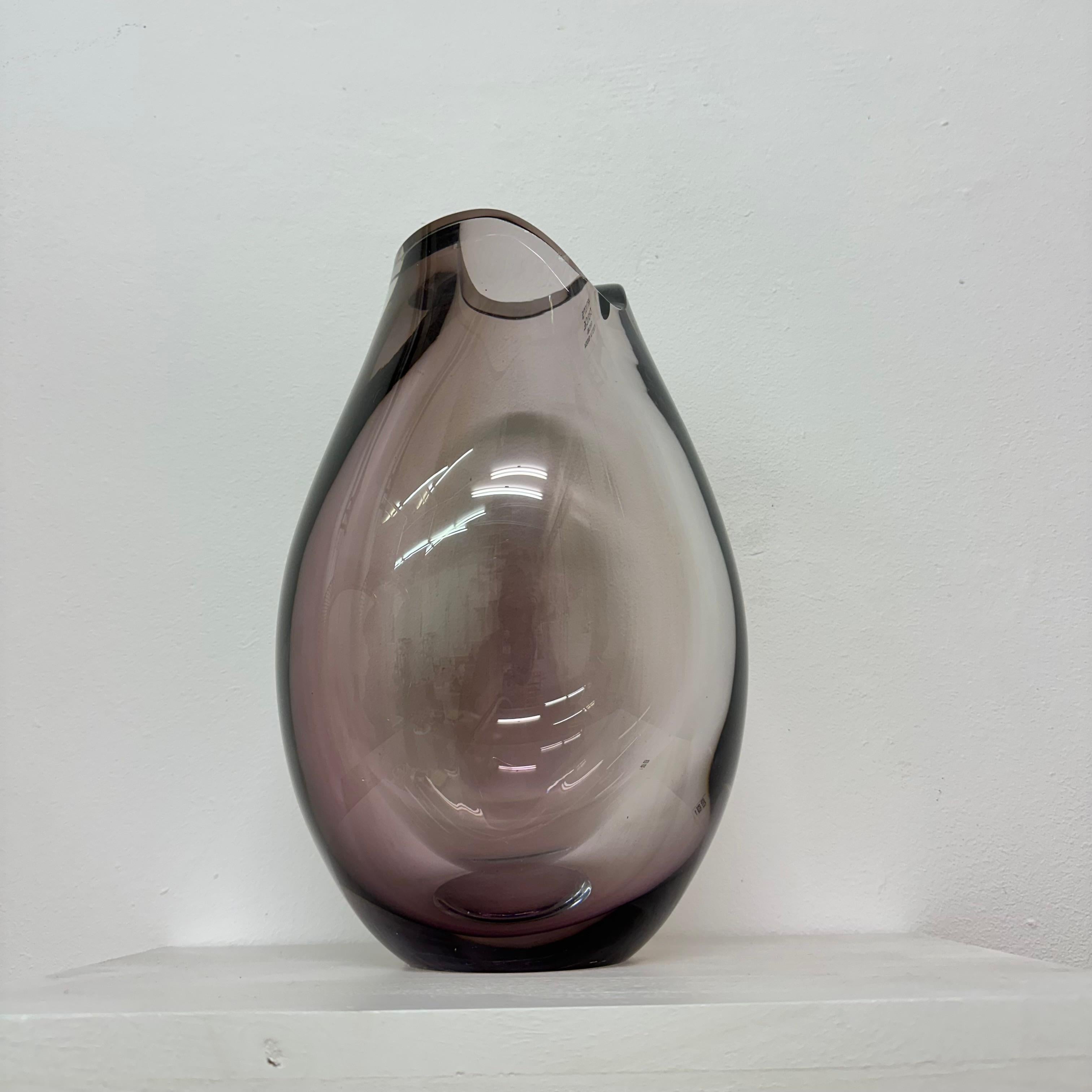 Vaso in vetro artistico Kosta Boda 