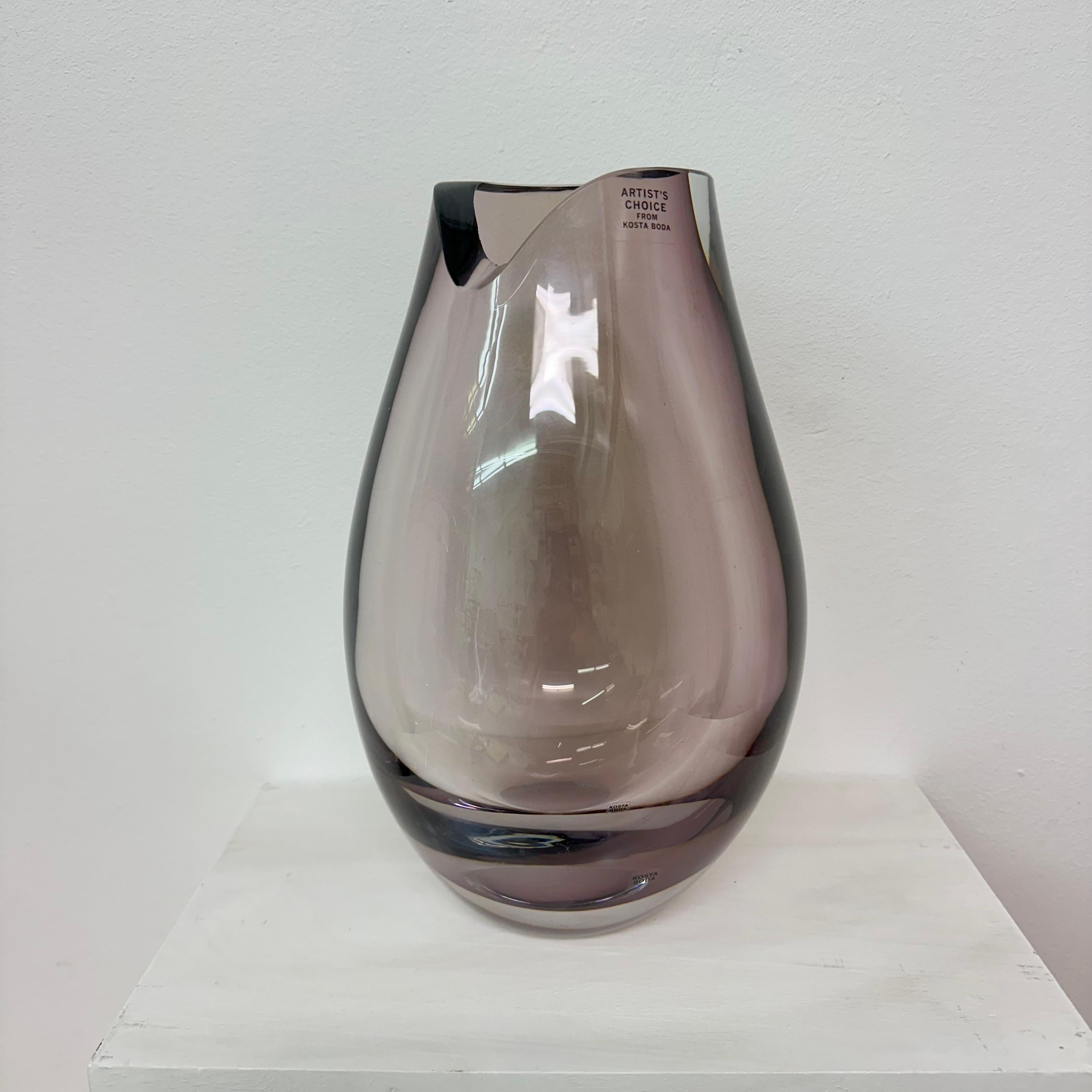 Vaso in vetro artistico Kosta Boda 
