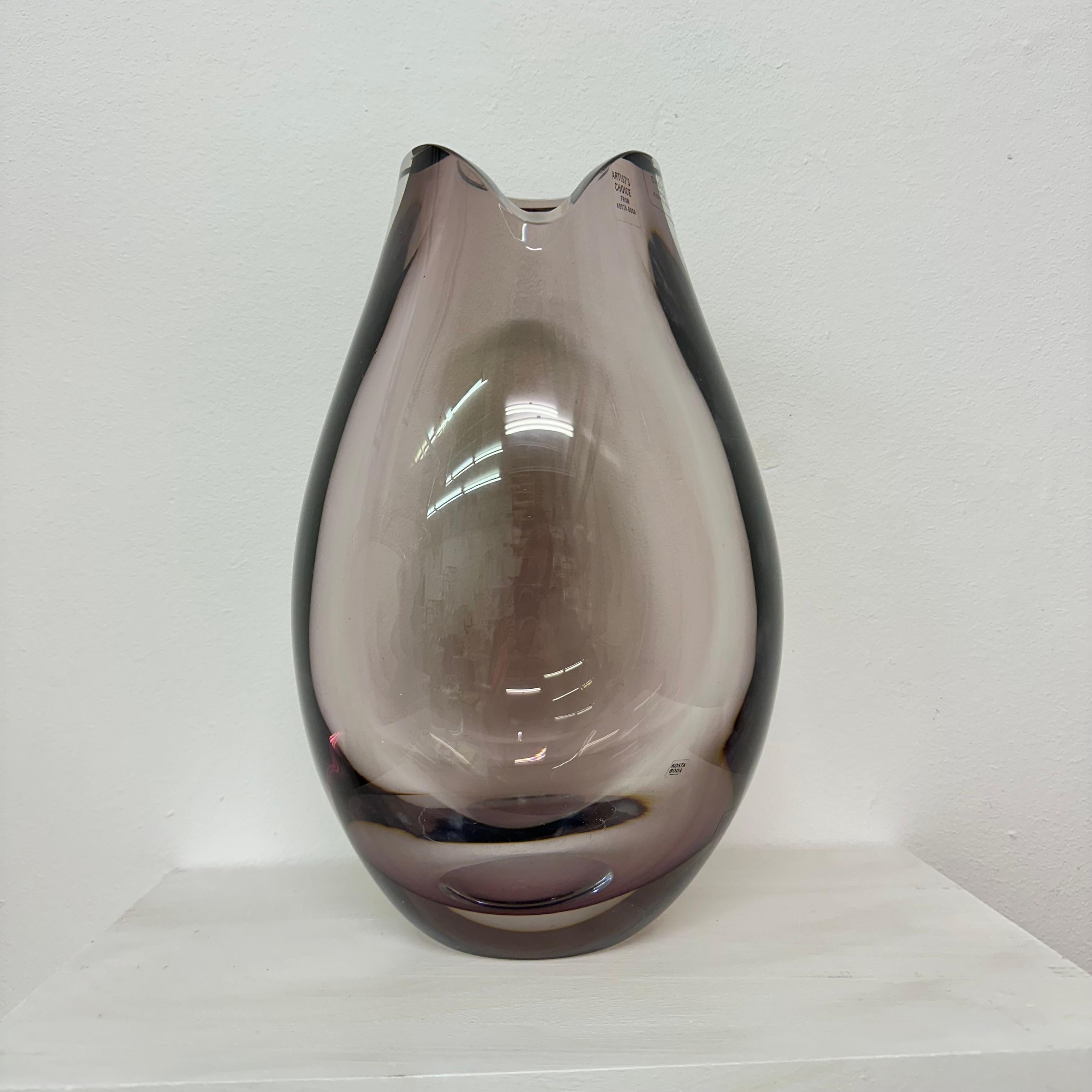 Vaso in vetro artistico Kosta Boda 