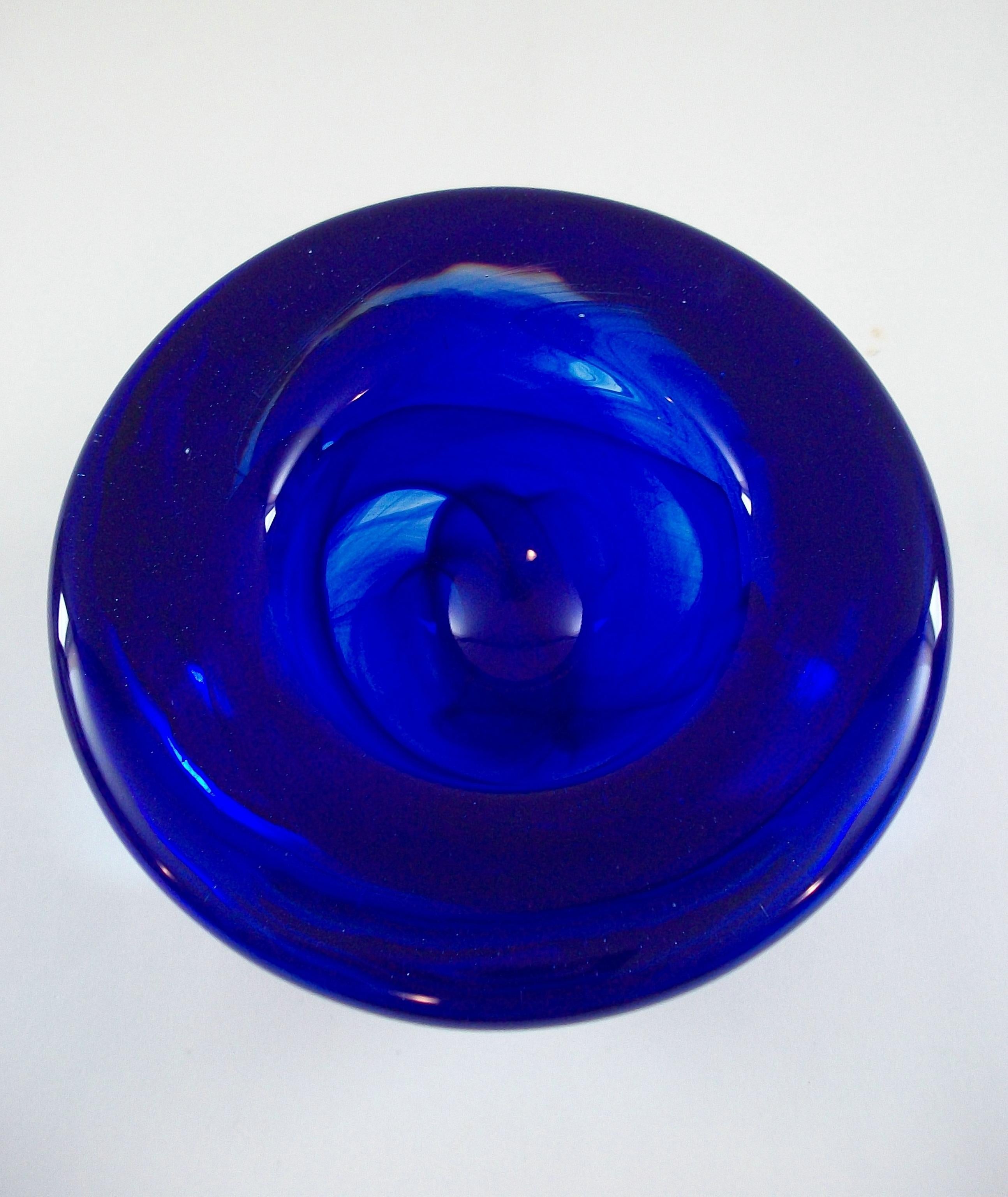 Mid-Century Modern KOSTA BODA - Mid Century Art Glass Bowl - Sweden - Circa 1980's For Sale