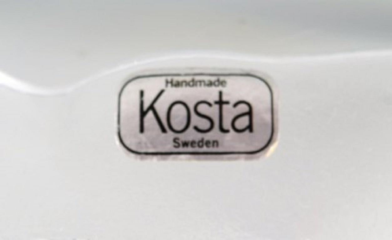 Kosta Boda, Schweden, sieben Schalen mit Blättern verziert, 1980er Jahre (Glaskunst) im Angebot