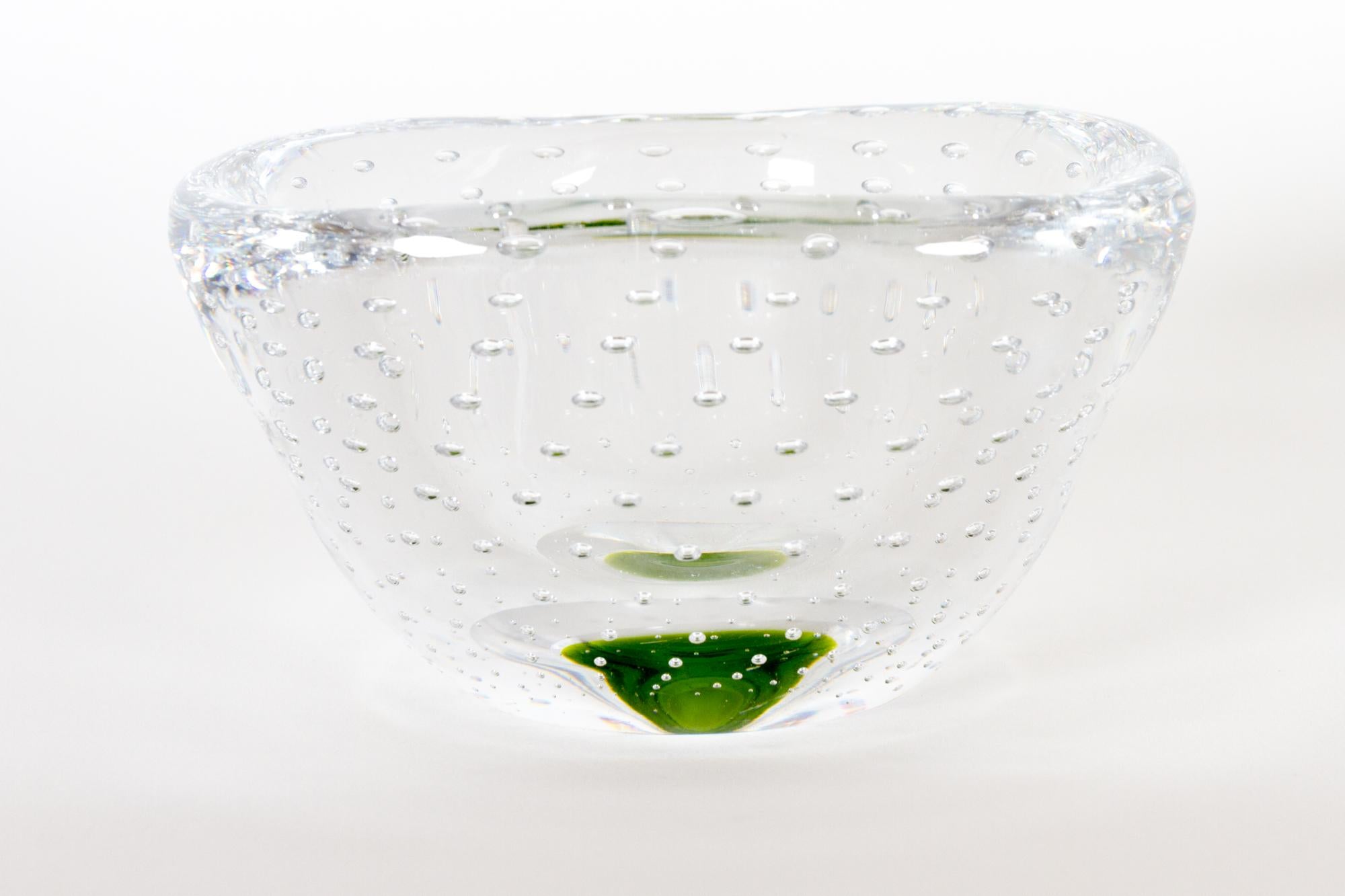 Kosta Glass Bowl by Vicke Lindstrand, 1950s In Good Condition For Sale In Asaa, DK