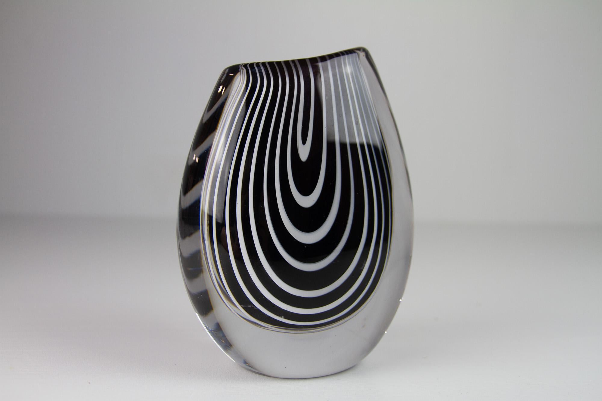 Vaso in vetro Kosta 