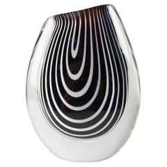 Vase en verre "Zebra" de Kosta par Vicke Lindstrand, années 1950.