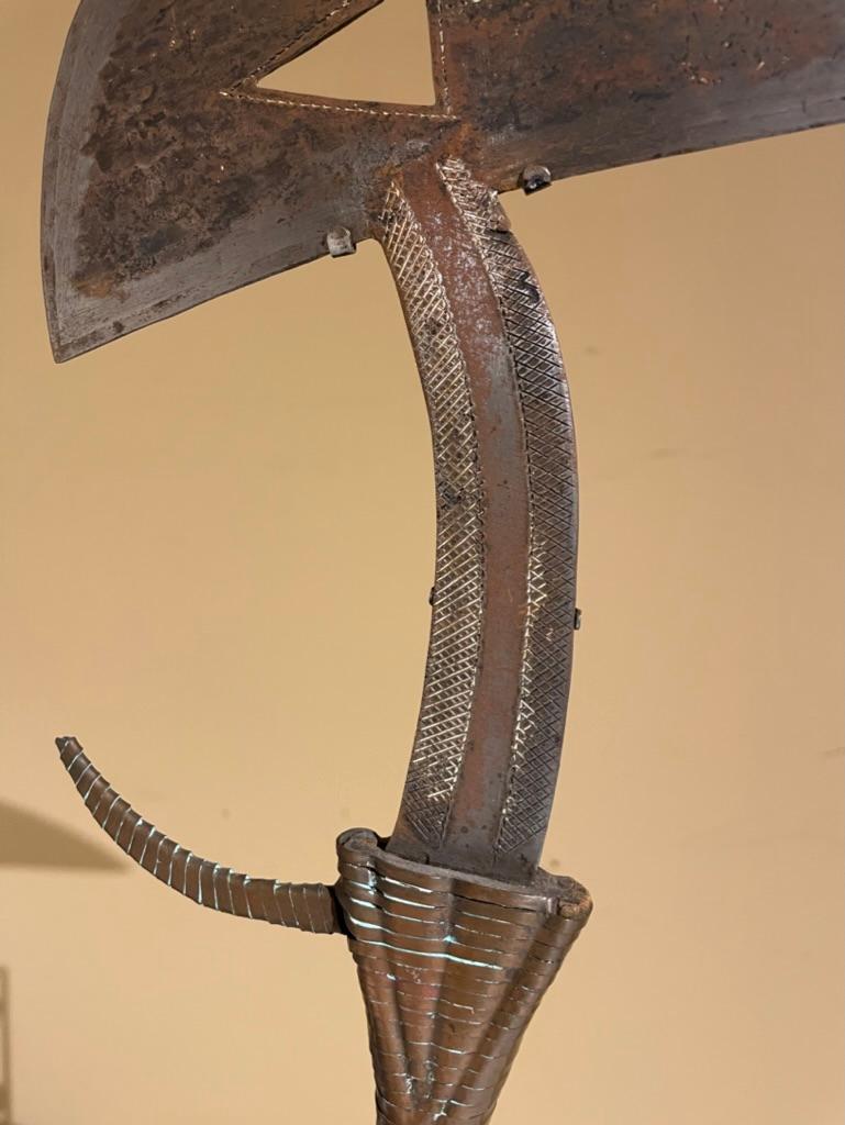 20th Century Kota Bird Head Ceremonial Throwing Knife 