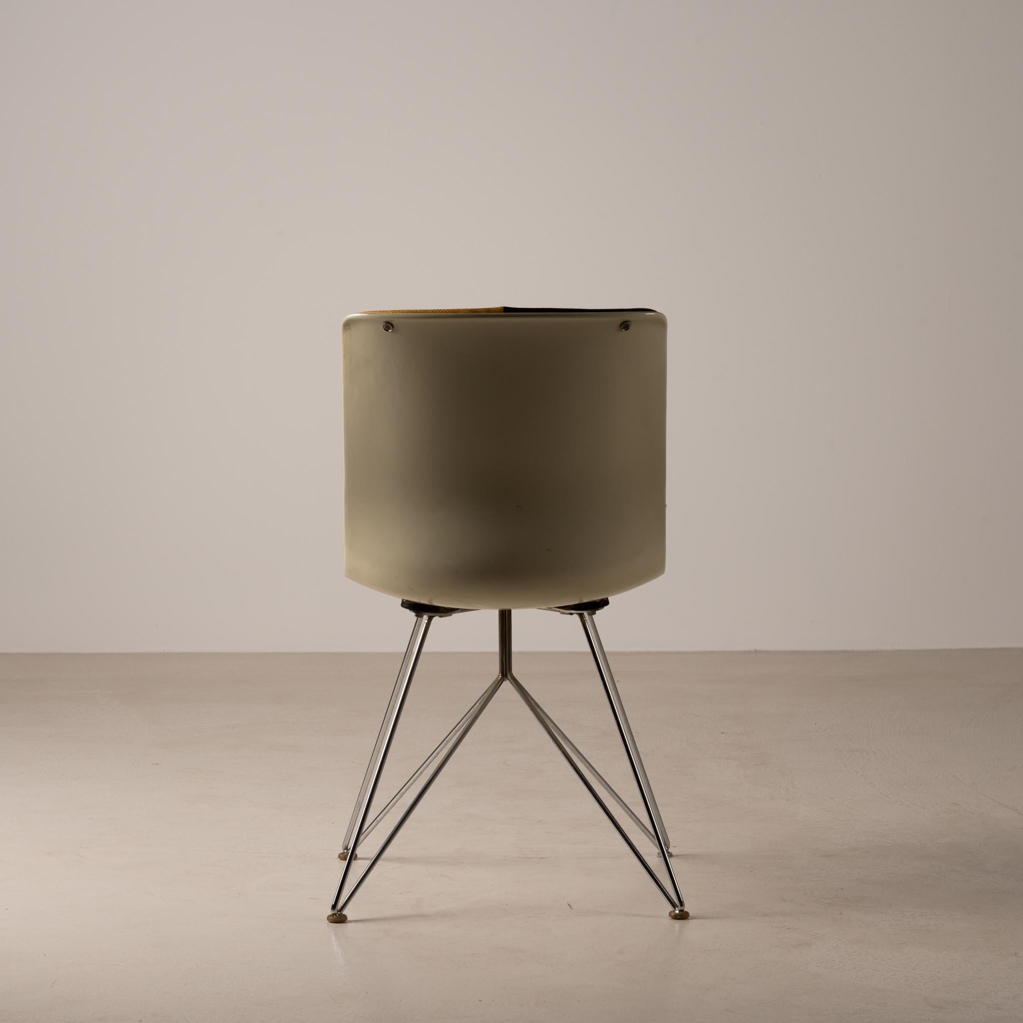 Mid-Century Modern Kotobuki Chair by Sori Yanagi, 1969 For Sale
