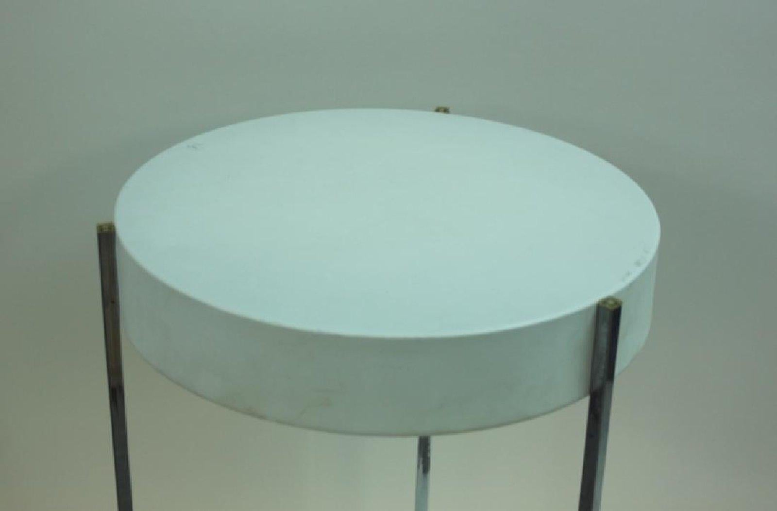 Mid-Century Modern Kovaks Enameled Steel Floor Lamp Shelving & Display Etagere Mid-Century Minimal For Sale