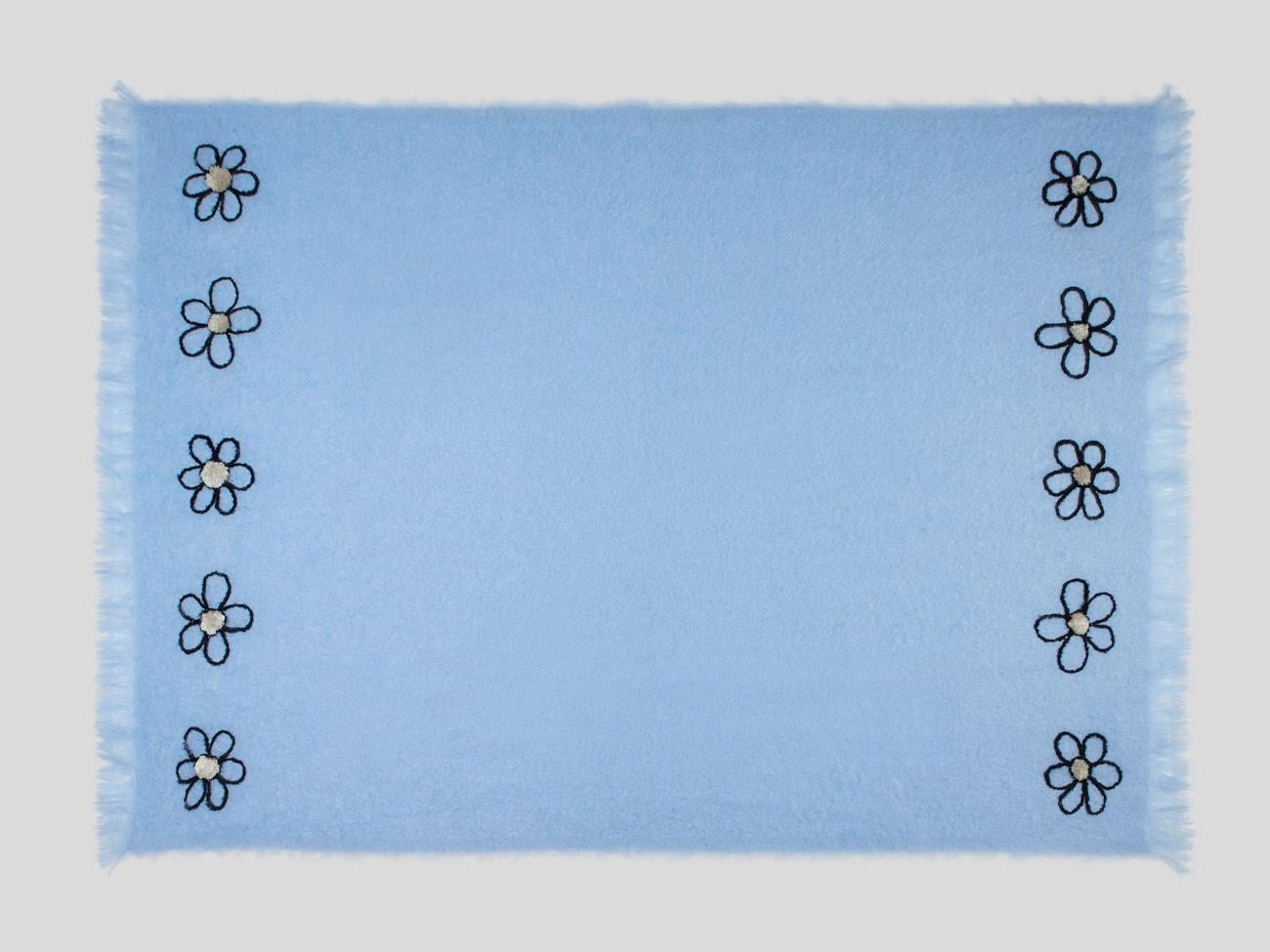 Kowhai - Hand Embroidered sweet blue Throw Blanket In New Condition For Sale In Middelburg, NL