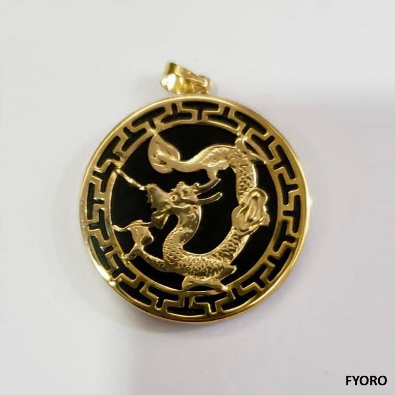 Women's or Men's Kowloon Black Onyx Dragon Pendant with 14K Yellow Solid Gold For Sale