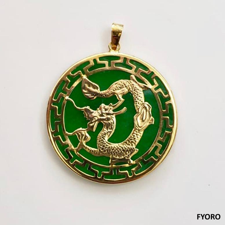 Kowloon Green Jade Dragon Pendant with 14K Yellow Solid Gold For Sale 2
