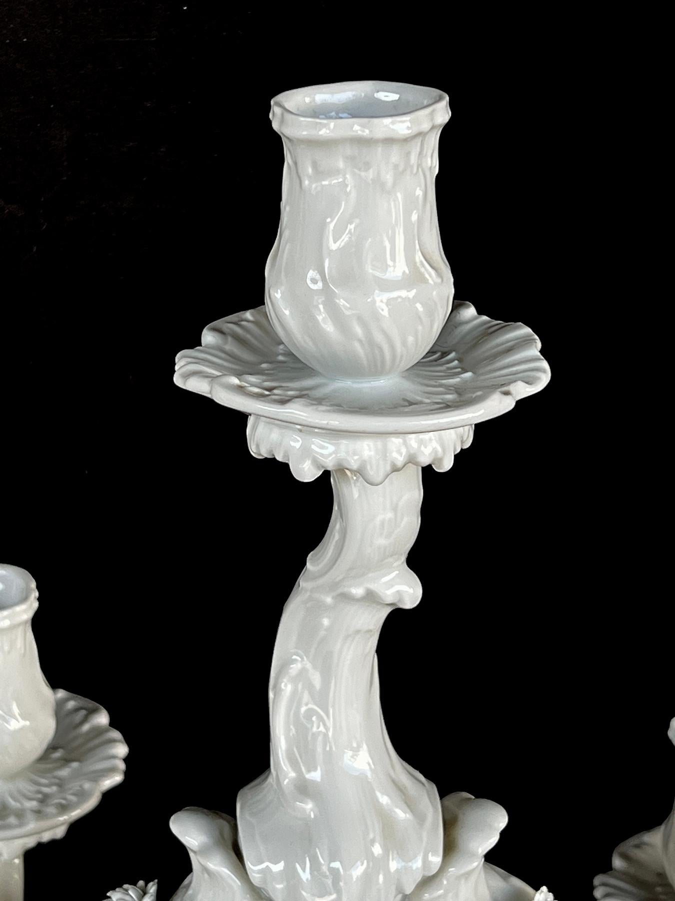 Tedesco KPM Berlin Blanc de Chine Candelabro a cinque luci in stile rococò in vendita