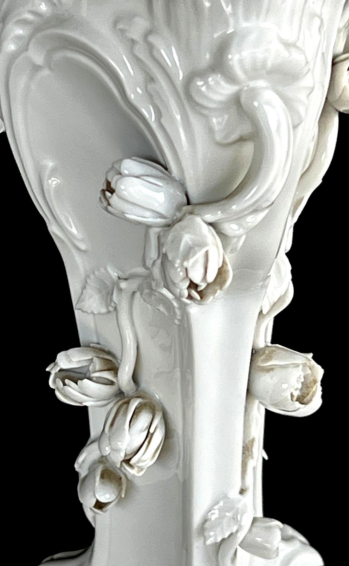 Porcellana KPM Berlin Blanc de Chine Candelabro a cinque luci in stile rococò in vendita