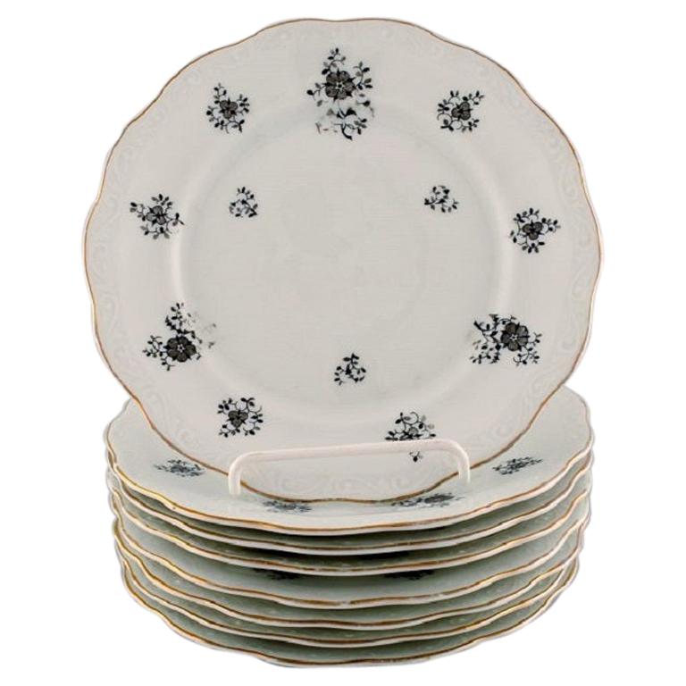 KPM, Copenhagen, Eight Rubens Plates in Porcelain with Floral Motifs, 1940s For Sale