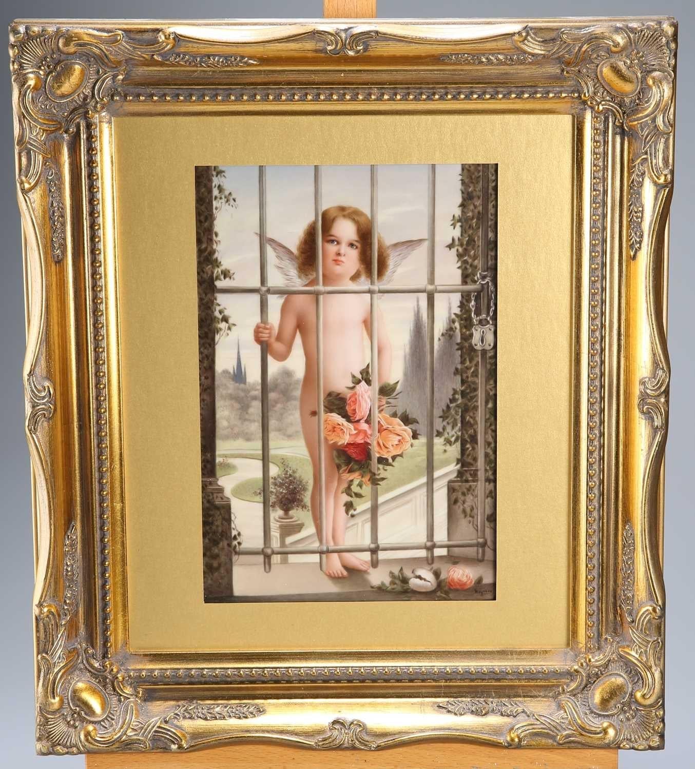 An allegorical winged cherub standing behind a locked gate with a bouquet of roses in his hand (symbolizing unrequited love). A rare and very finely-painted subject.

Impressed K.P.M and scepter marks, in gilt frame.

KPM is an acronym for