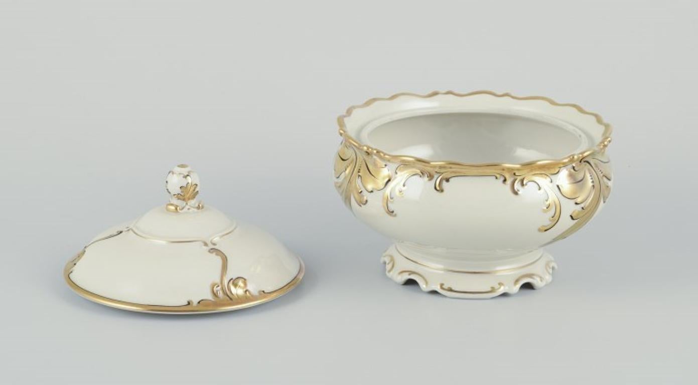 German KPM Berlin, “Friederike” lidded bowl in cream porcelain with gold decoration For Sale