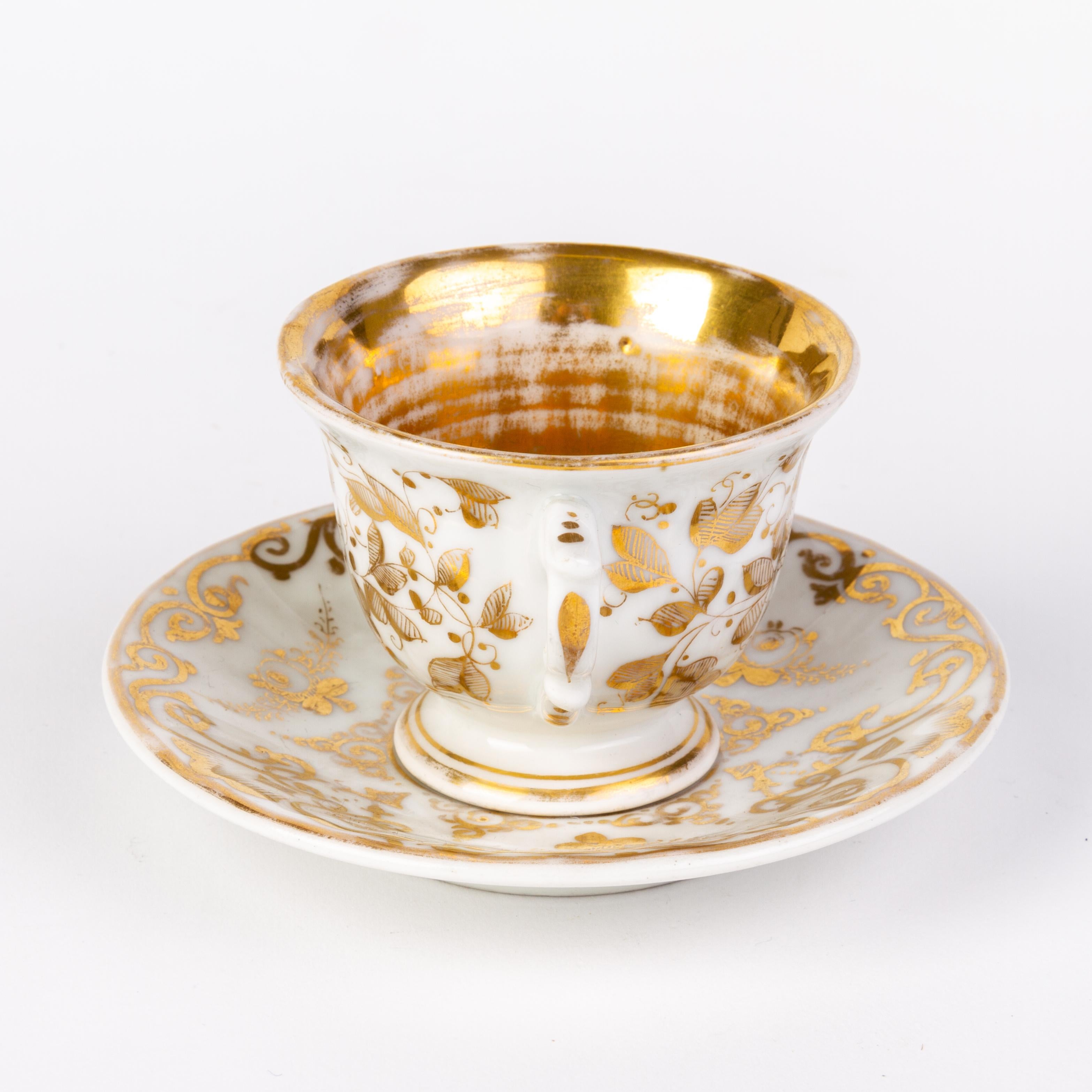 19th Century KPM Berlin German Fine Gilt Porcelain Tea Cup & Saucer ca. 1840 For Sale