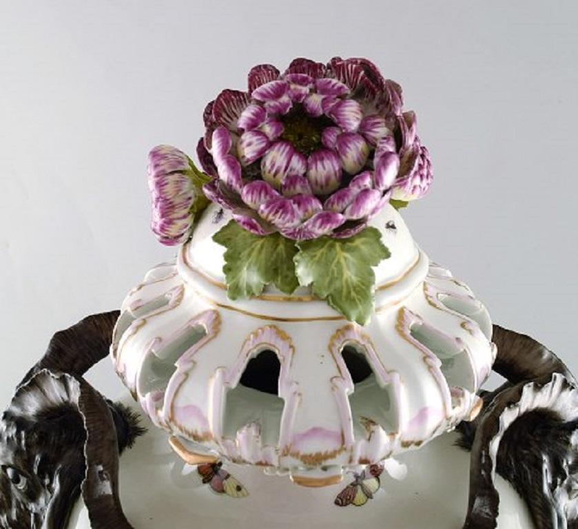 KPM, Berlin, Monumental Antique Lidded Vase in Porcelain, Museum Quality, 1780s In Good Condition In Copenhagen, DK