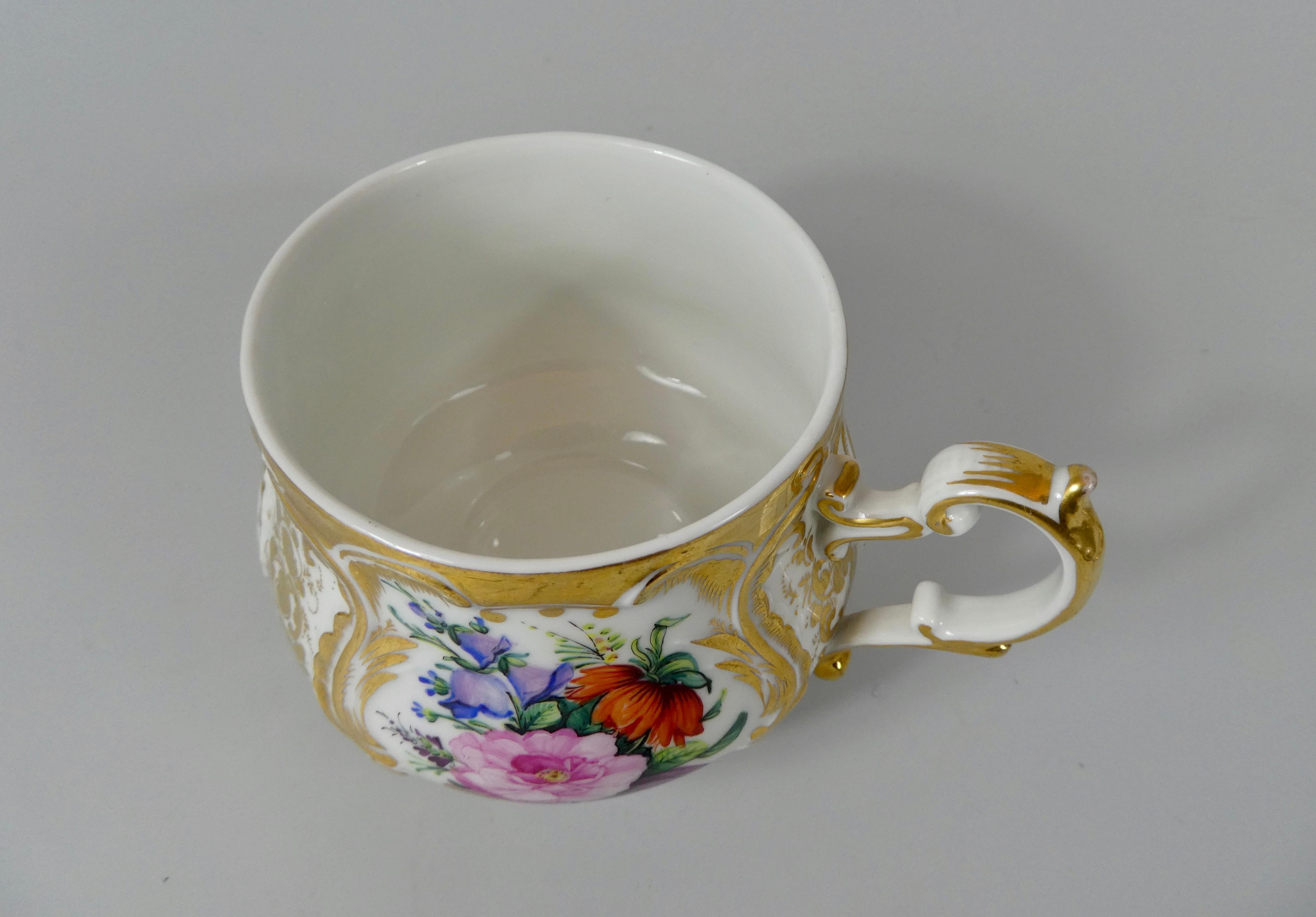 KPM Berlin Porcelain Chocolate Cup, Cover and Stand, circa 1860 7