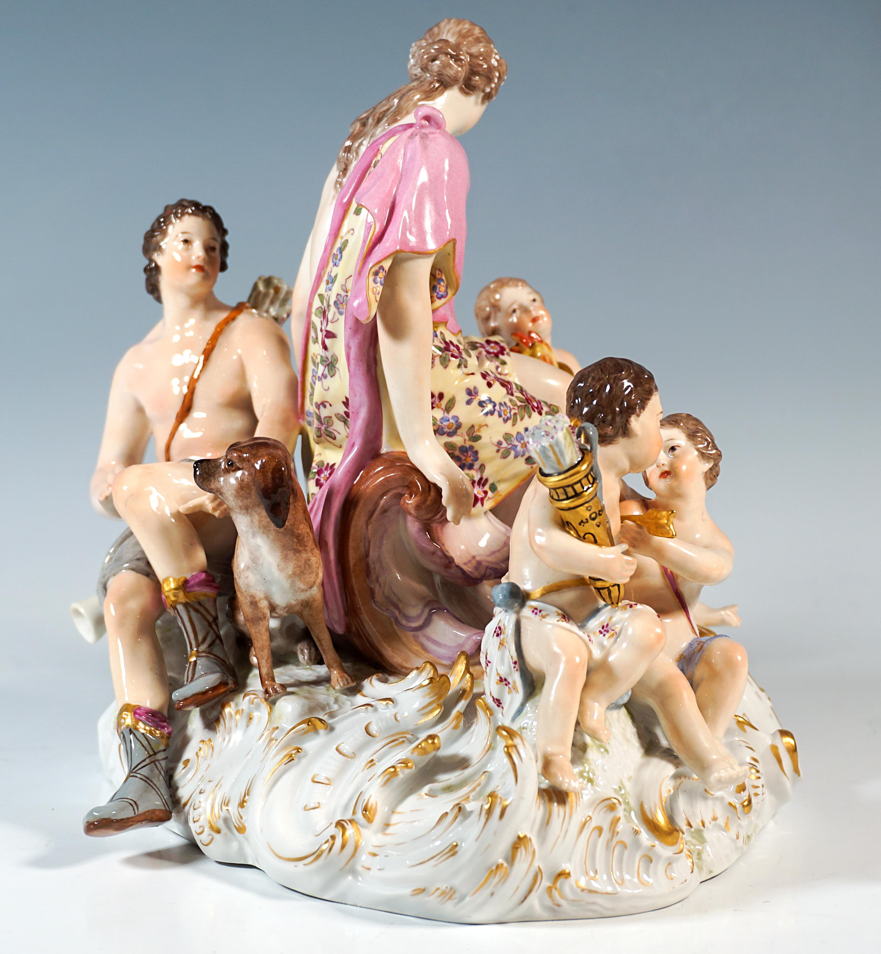Peint à la main Groupe de figurines en porcelaine de KPM Berlin, Diane et Actéon, Allemagne, vers 1917 en vente
