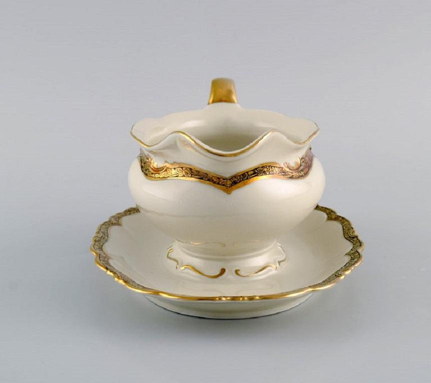 Early 20th Century Kpm, Berlin, Royal Ivory Sauce Boat and Two Bowls in Cream-Colored Porcelain