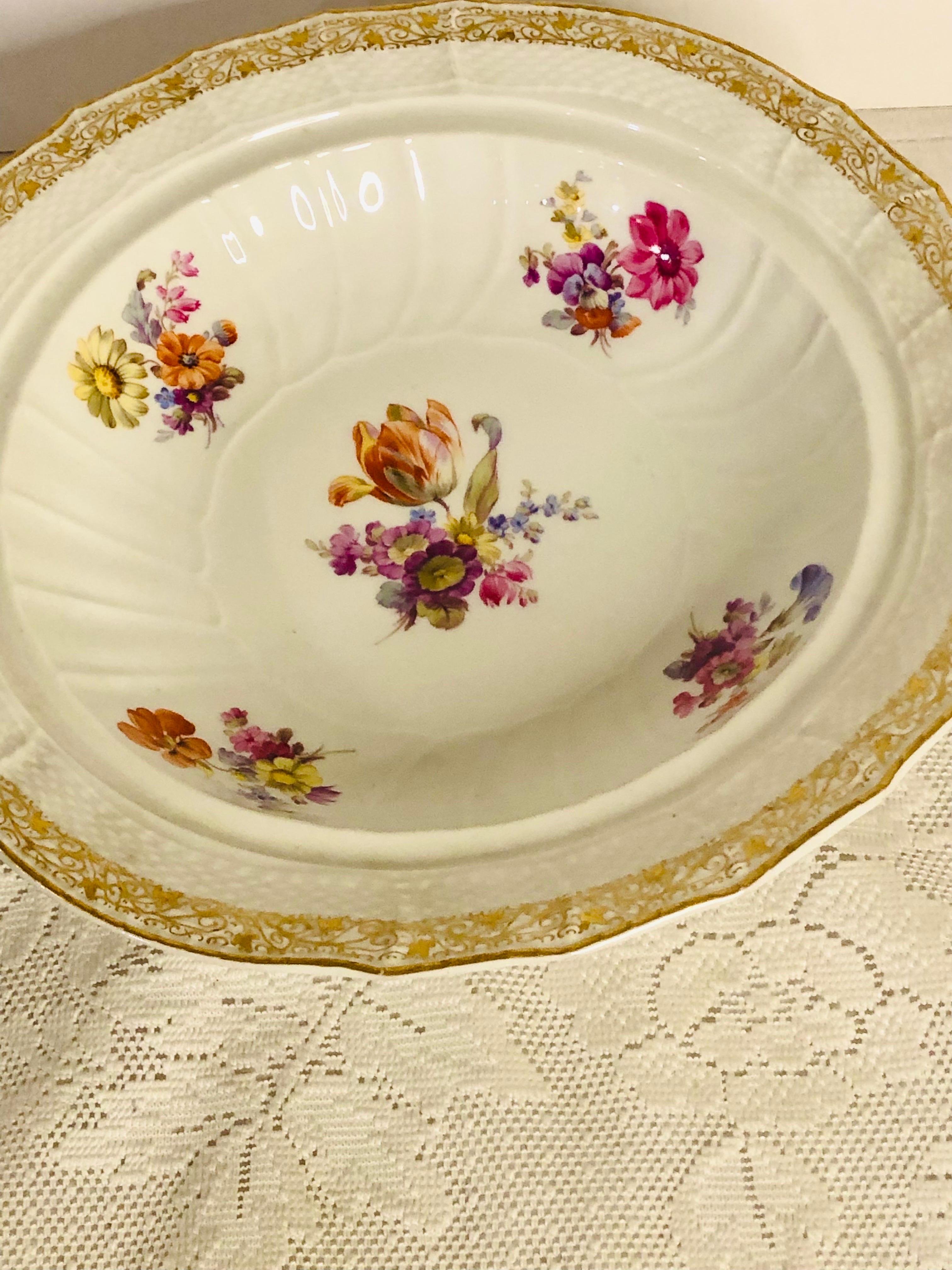 KPM Covered Bowl on a Pedestal With Raised Fruits and Roses and Painted Bouquets For Sale 4