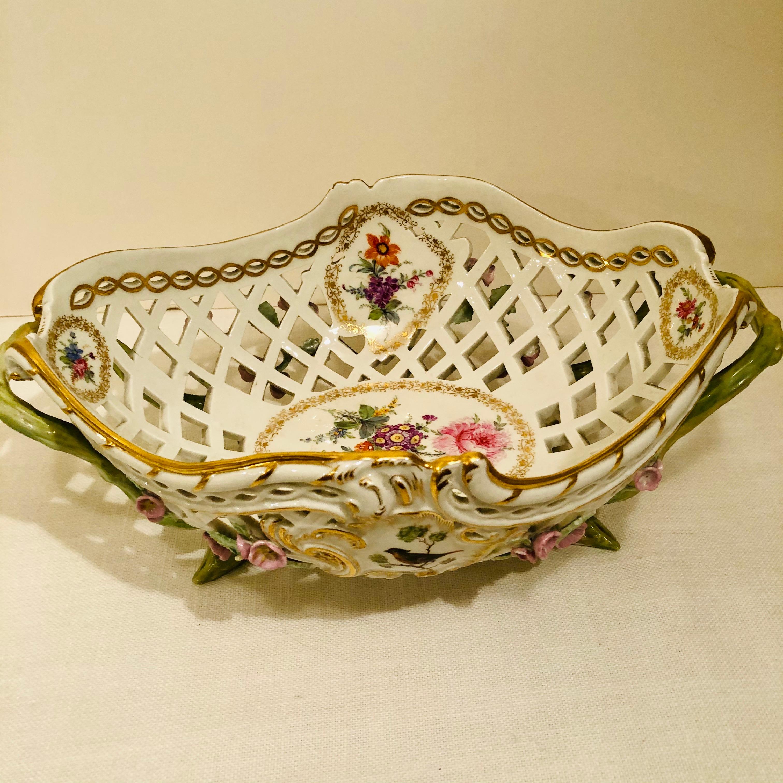 KPM Openwork Bowl with Raised Pink Flowers and Painted Birds on Both Sides For Sale 3