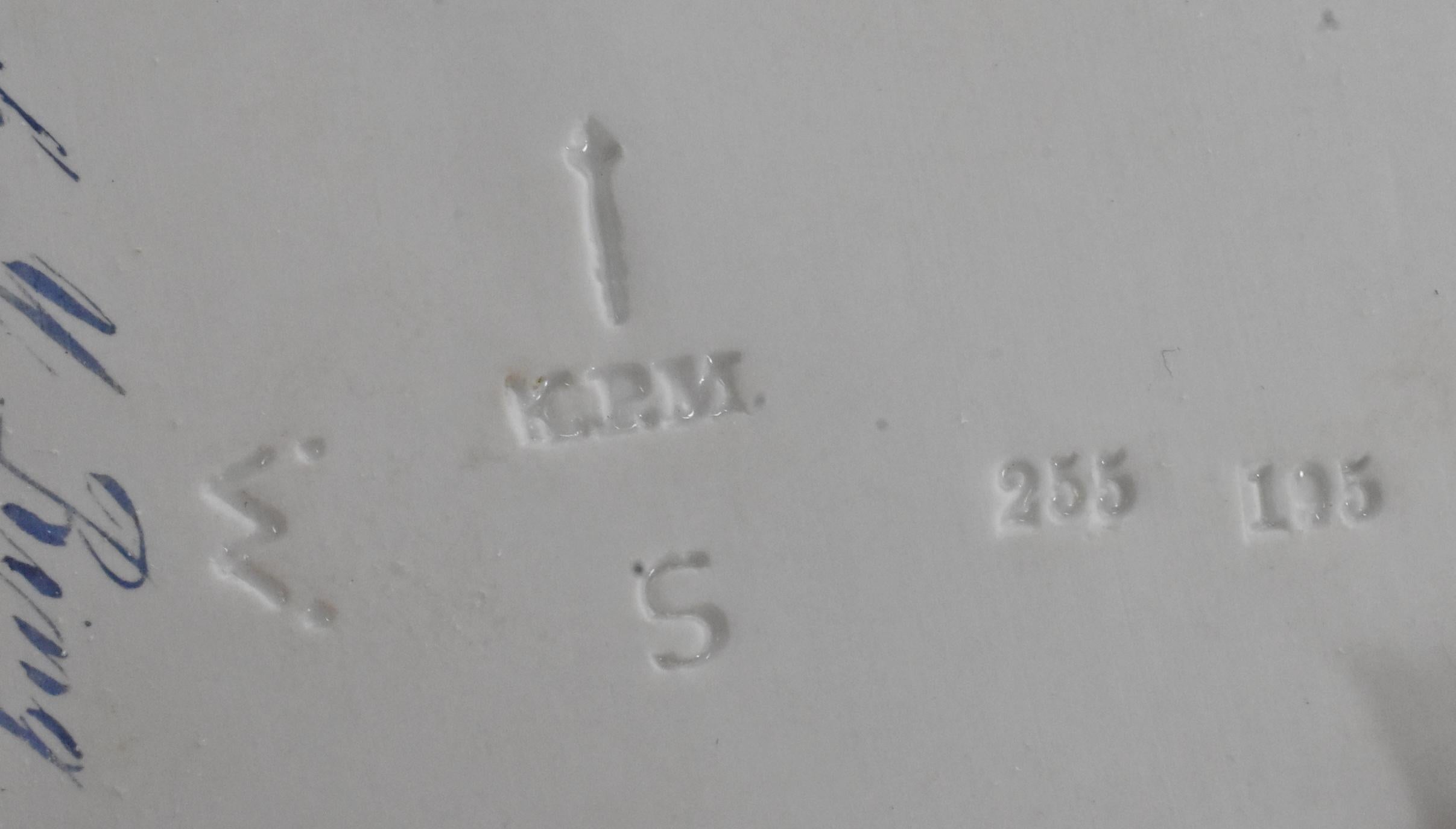 Peinture de K.P.M sur carreaux de porcelaine signée M. Ring et AM Ramin en vente 3