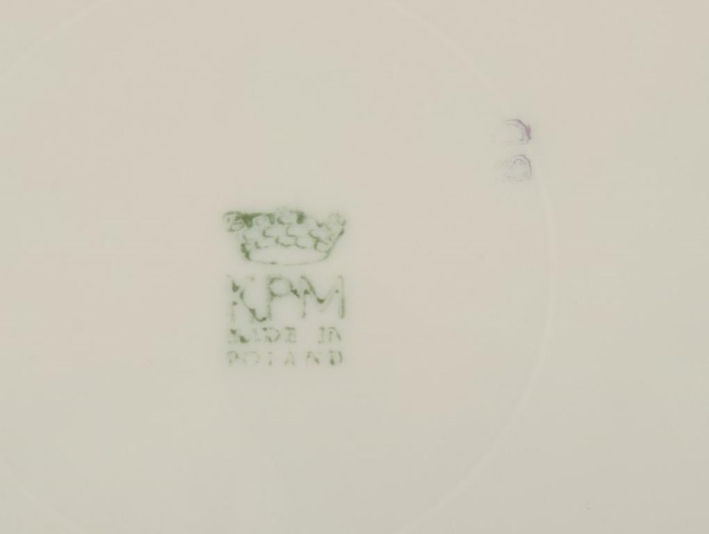 KPM, Poland. Set of five large deep porcelain plates in cream color. In Excellent Condition For Sale In Copenhagen, DK