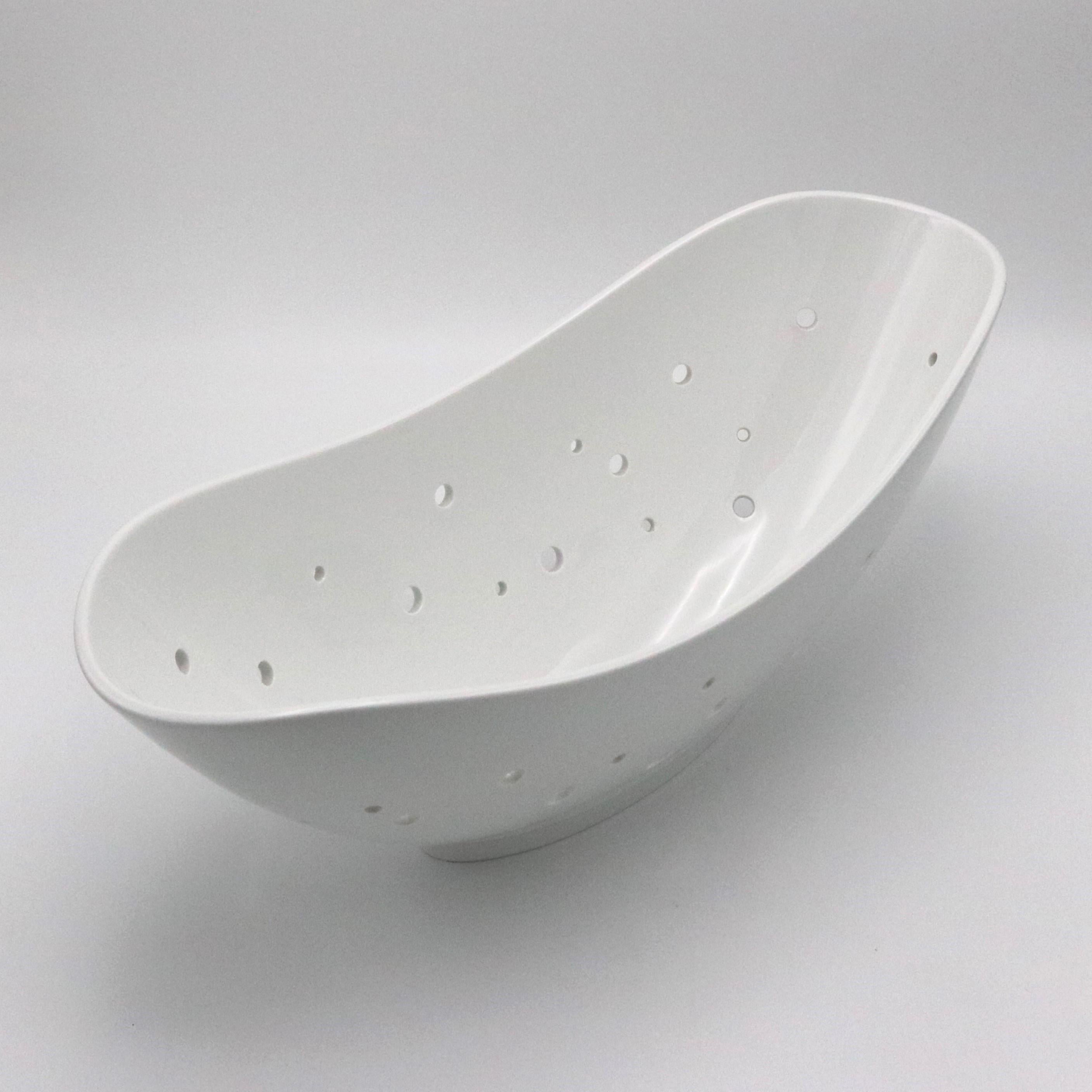 Un grand vase contemporain en porcelaine CIRCA 