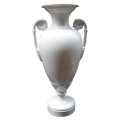 KPM Porcelain Vaso ad anfora neoclassico Germania 1960 circa