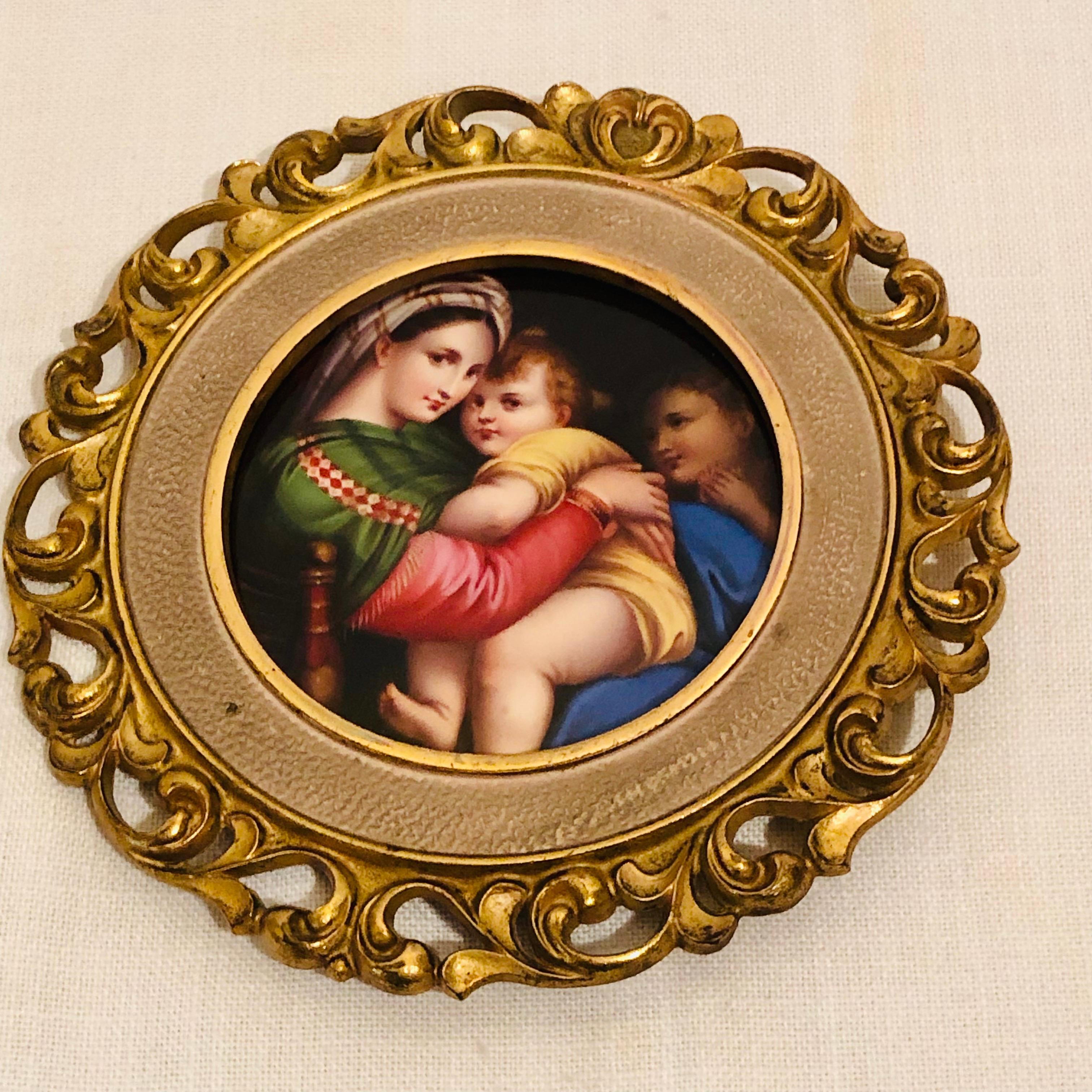 Renaissance KPM Porcelain Plaque de Marie et son Child d'après la peinture de la Madonna de la Chaise en vente