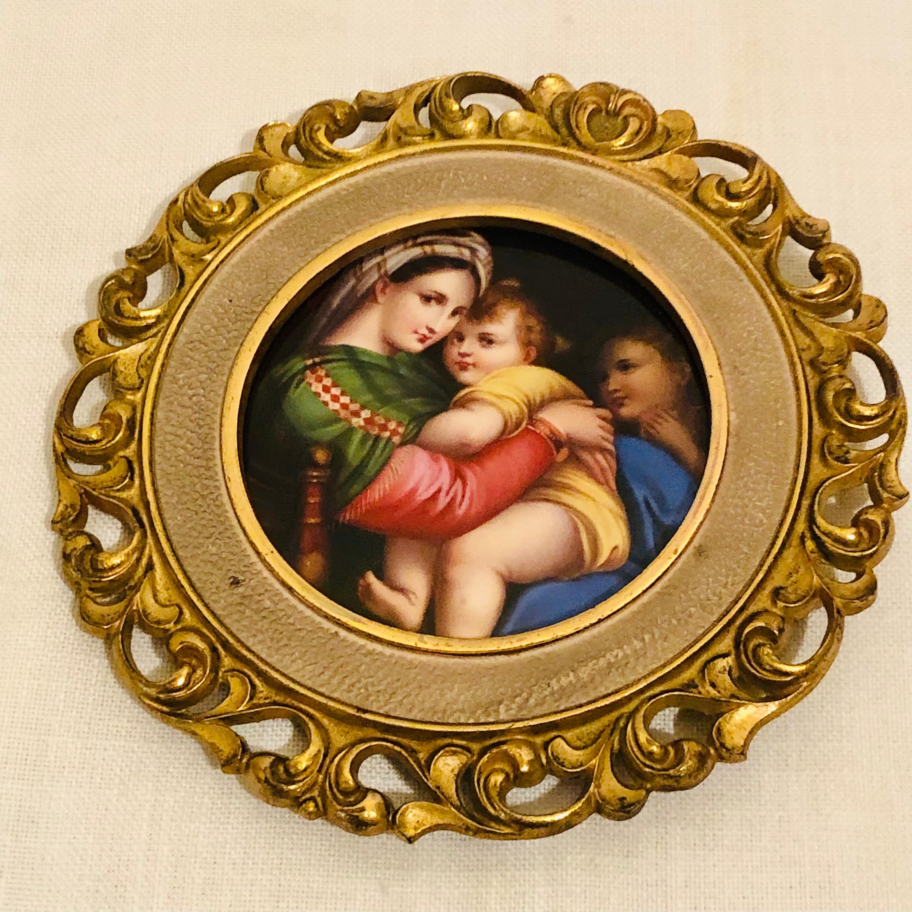 Allemand KPM Porcelain Plaque de Marie et son Child d'après la peinture de la Madonna de la Chaise en vente