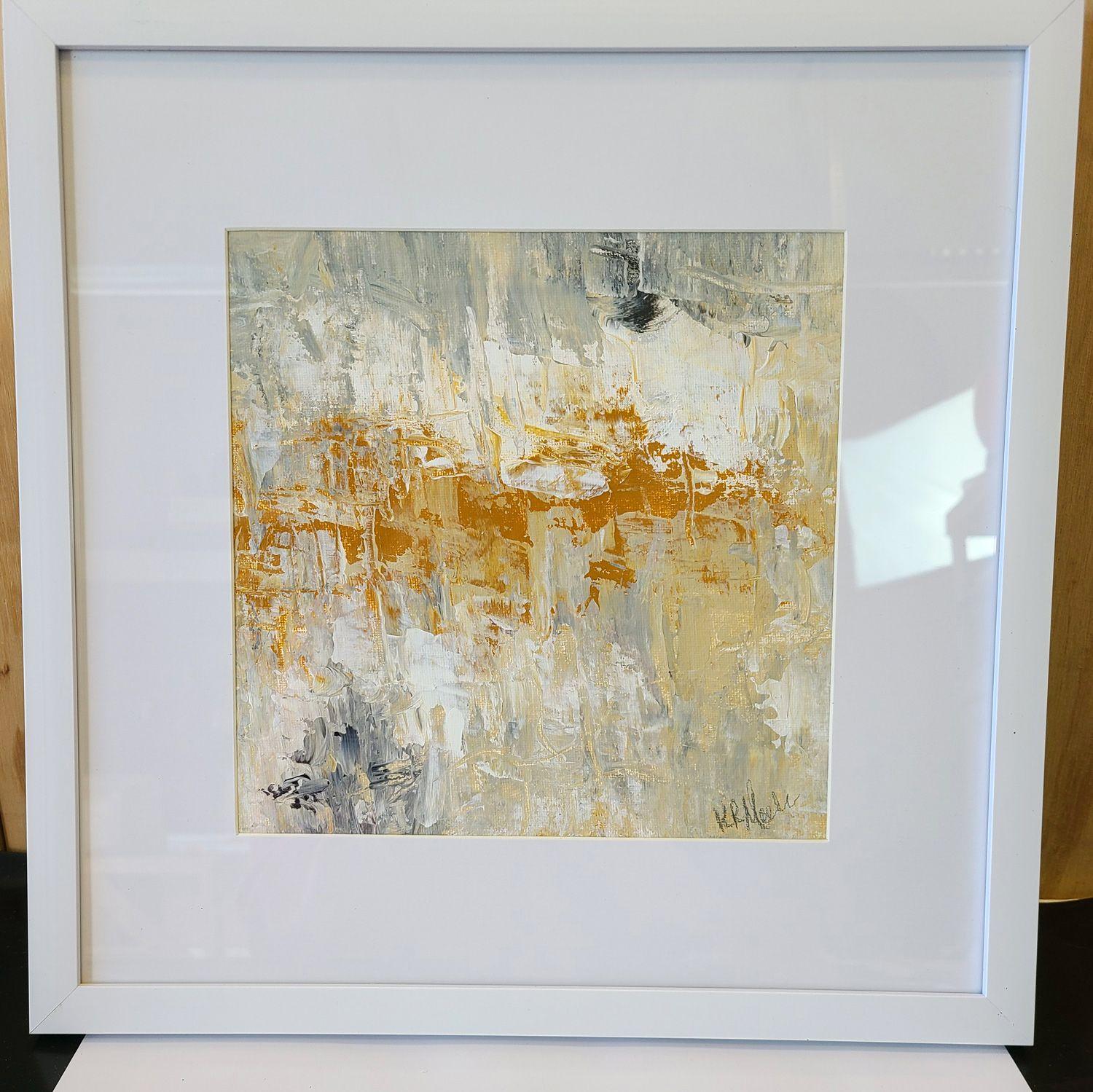 SUNRISE DRIVE es un abstracto moderno en una mezcla de colores fríos/calientes, siena/marrón canela, blanco, crema, gris, negro. Matted and framed in a modern lightweight white frame, 12
