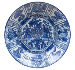 'Kraak' Blue and White Large Porcelain Charger, 20.5", Wan Li Reign, circa 1610
