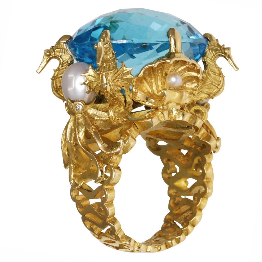 Kraken Ring 18 Karat Yellow Gold with Swiss Blue Topaz, Diamonds and Pearls In New Condition In Melbourne, Vic