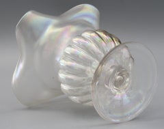 Vaso con piedistallo in vetro Kralik Art Nouveau Irisdescent Flower Head