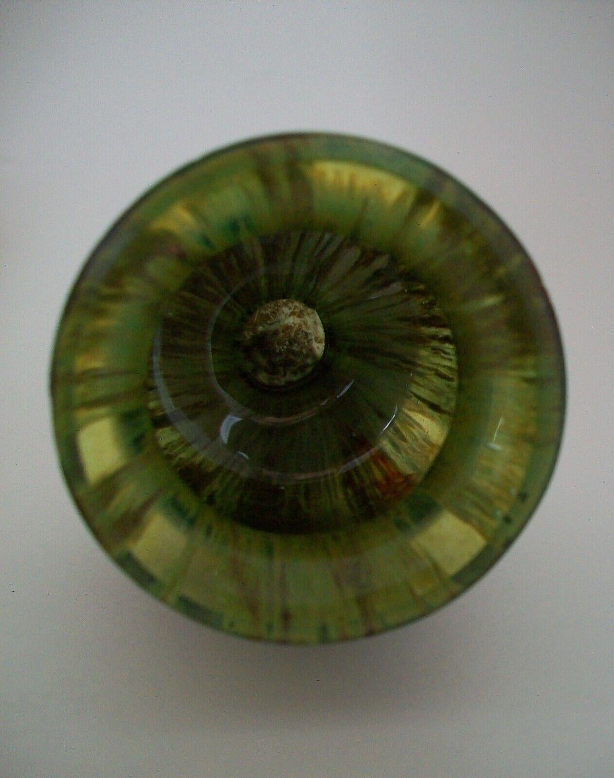 Kralik, Art Nouveau Moss Agate Satin Glass Vase, Czech Republic, 20th Century For Sale 2