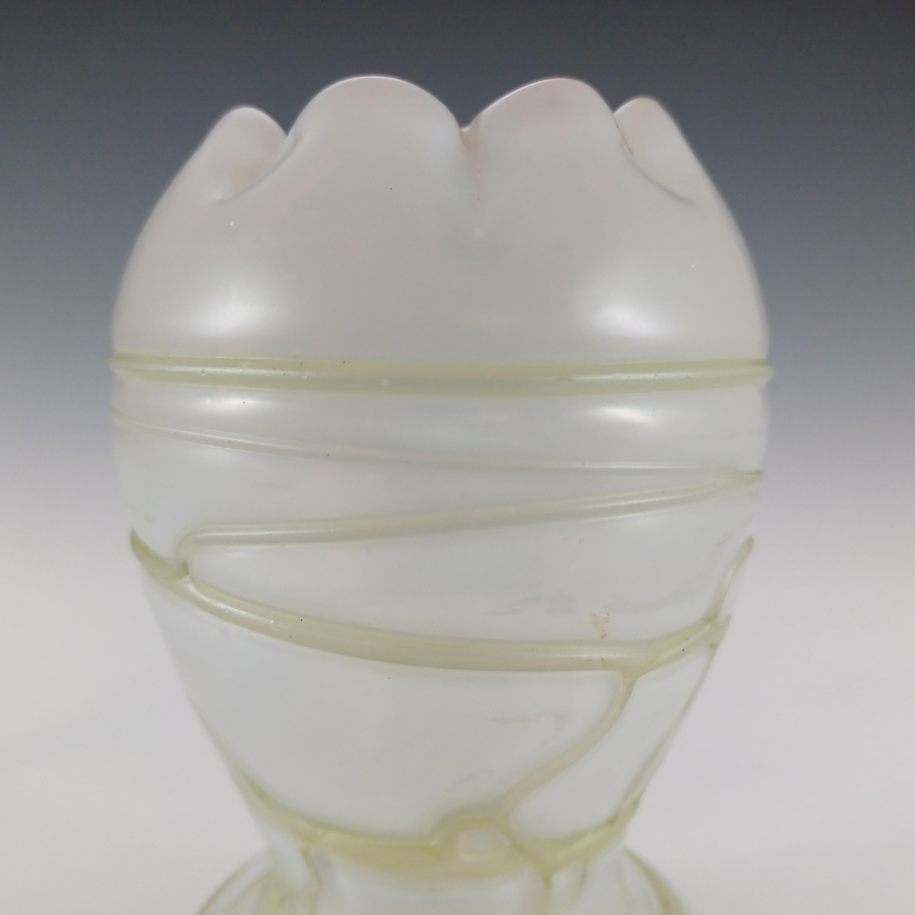 Kralik Art Nouveau Pearl & Green Veined Glass Vase In Good Condition For Sale In Bolton, GB