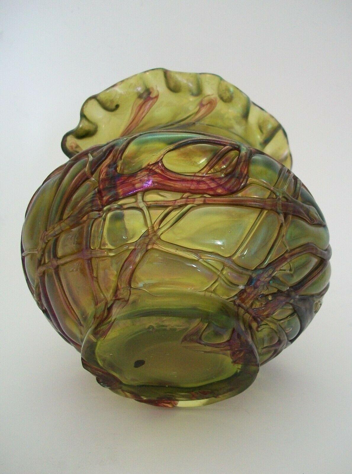 Art Glass KRALIK - Art Nouveau 'Threaded' Iridescent Glass Vase, Czech Republic, C.1900 For Sale