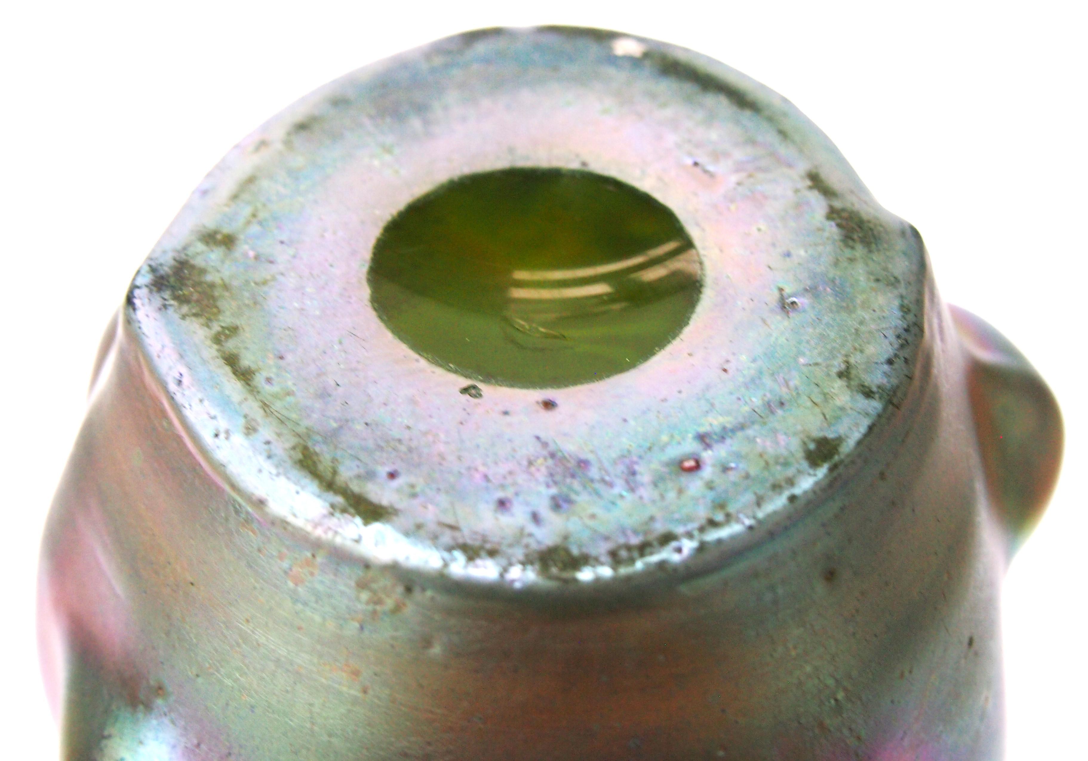 Gran jarrón de cristal verde iridiscente Kralik Glatt Silberiris c1899 en venta 1