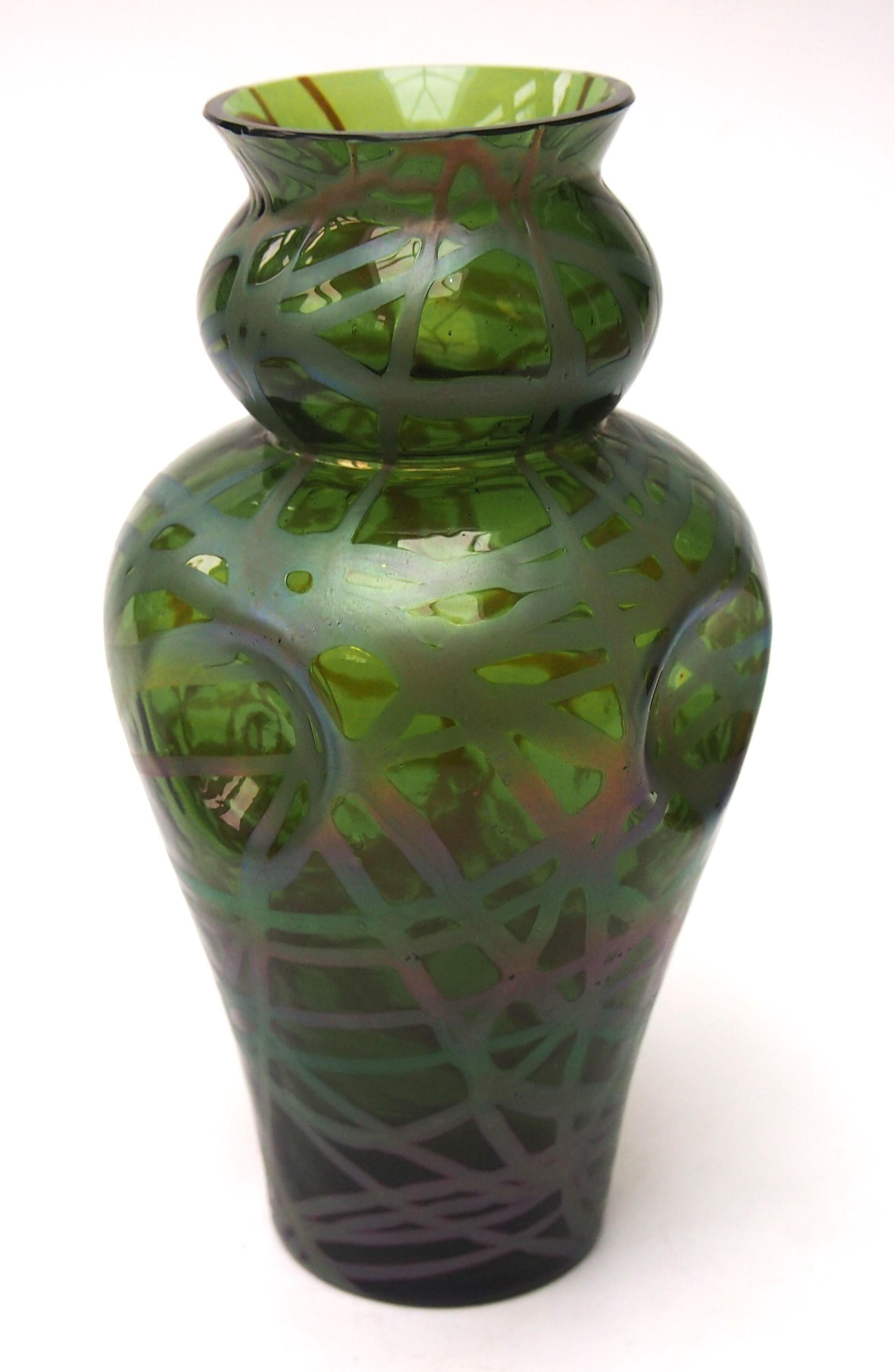 Ceco Vaso classico a bande iridi Kralik Greene & Greene c1899 in vendita