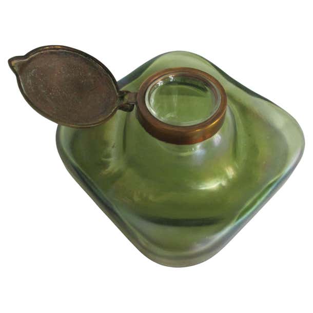 Kralik Loetz Art Nouveau Iridescent Glass Inkwell For Sale at 1stDibs